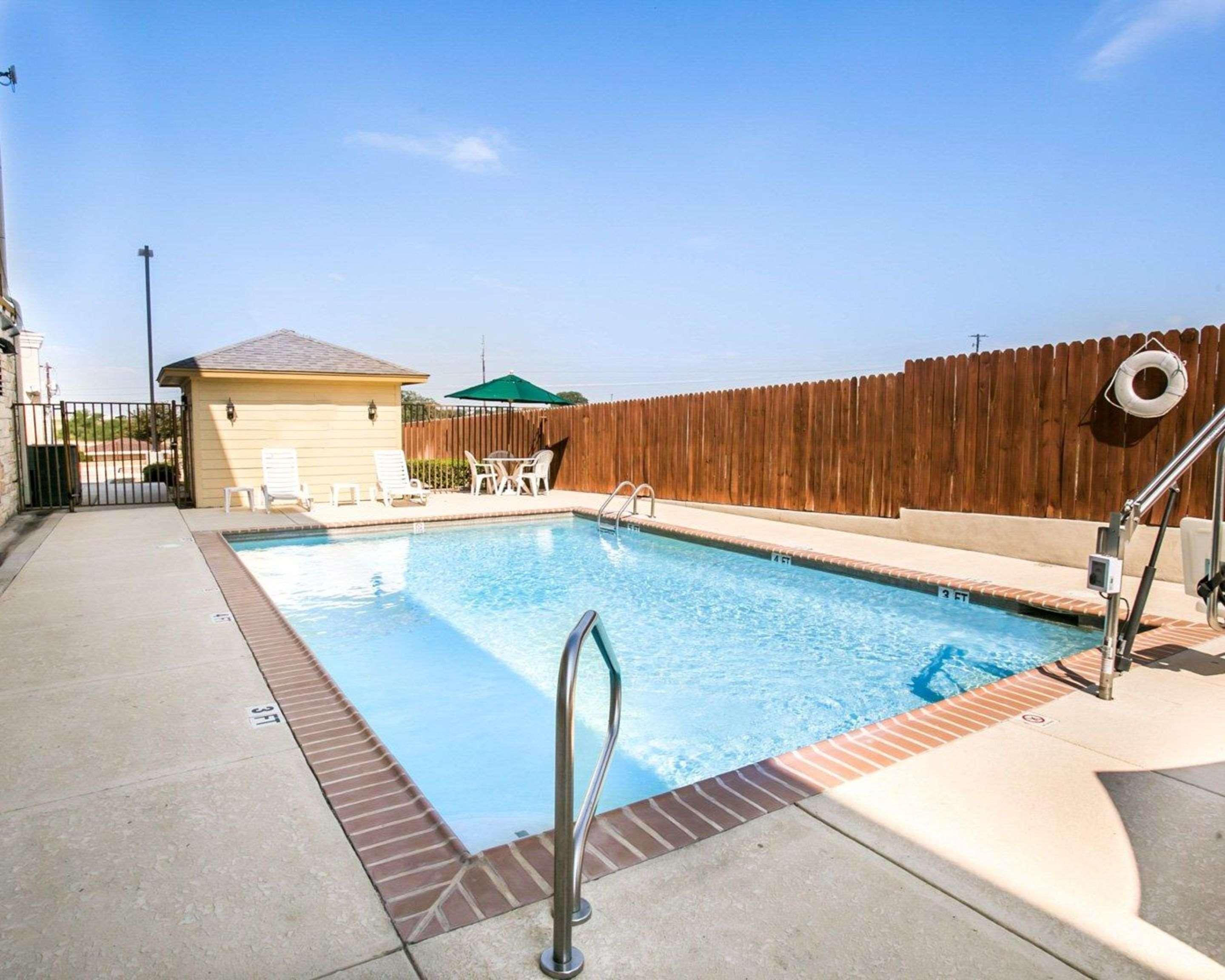 Sleep Inn & Suites Gonzales Near Palmetto State Park Экстерьер фото