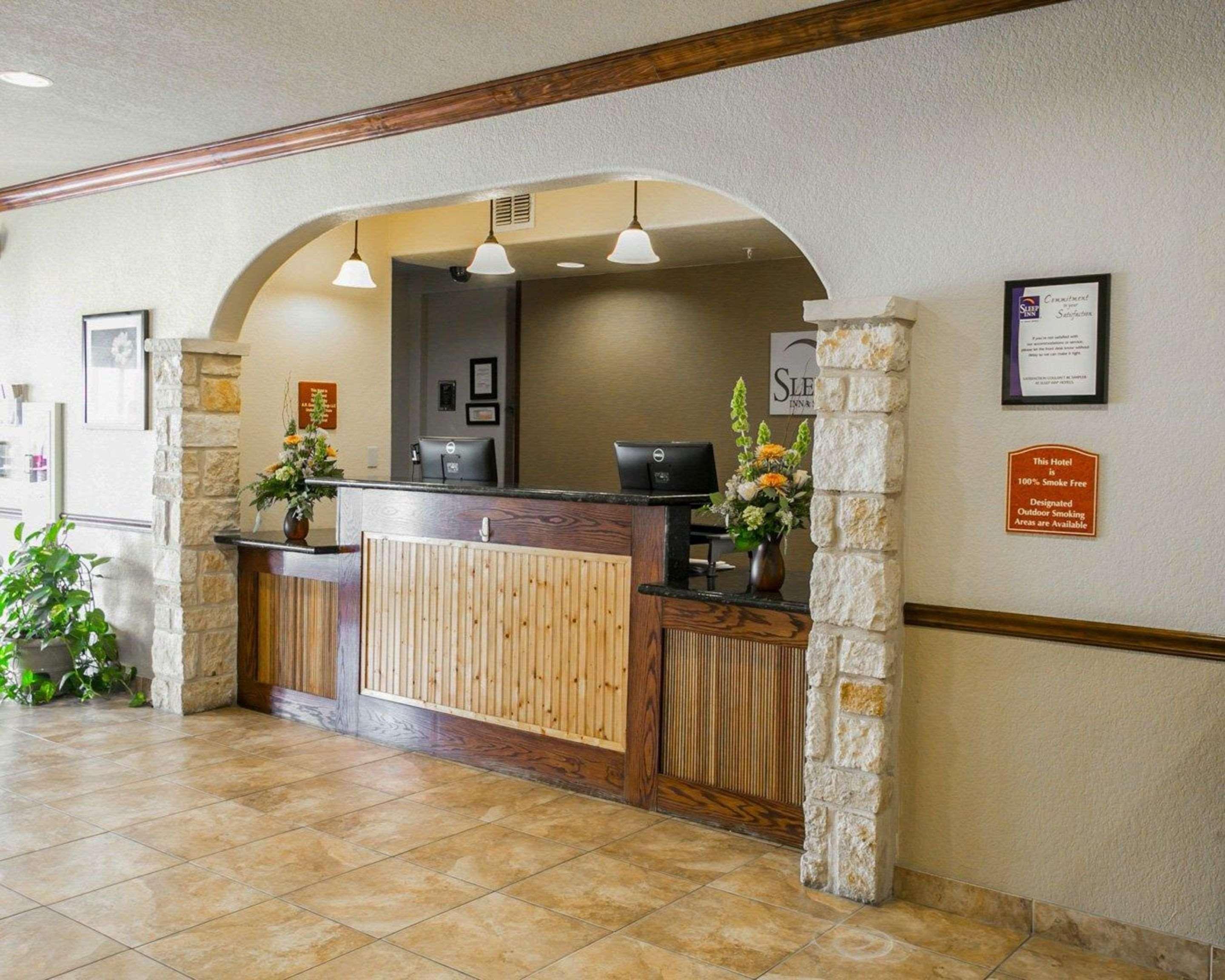 Sleep Inn & Suites Gonzales Near Palmetto State Park Экстерьер фото