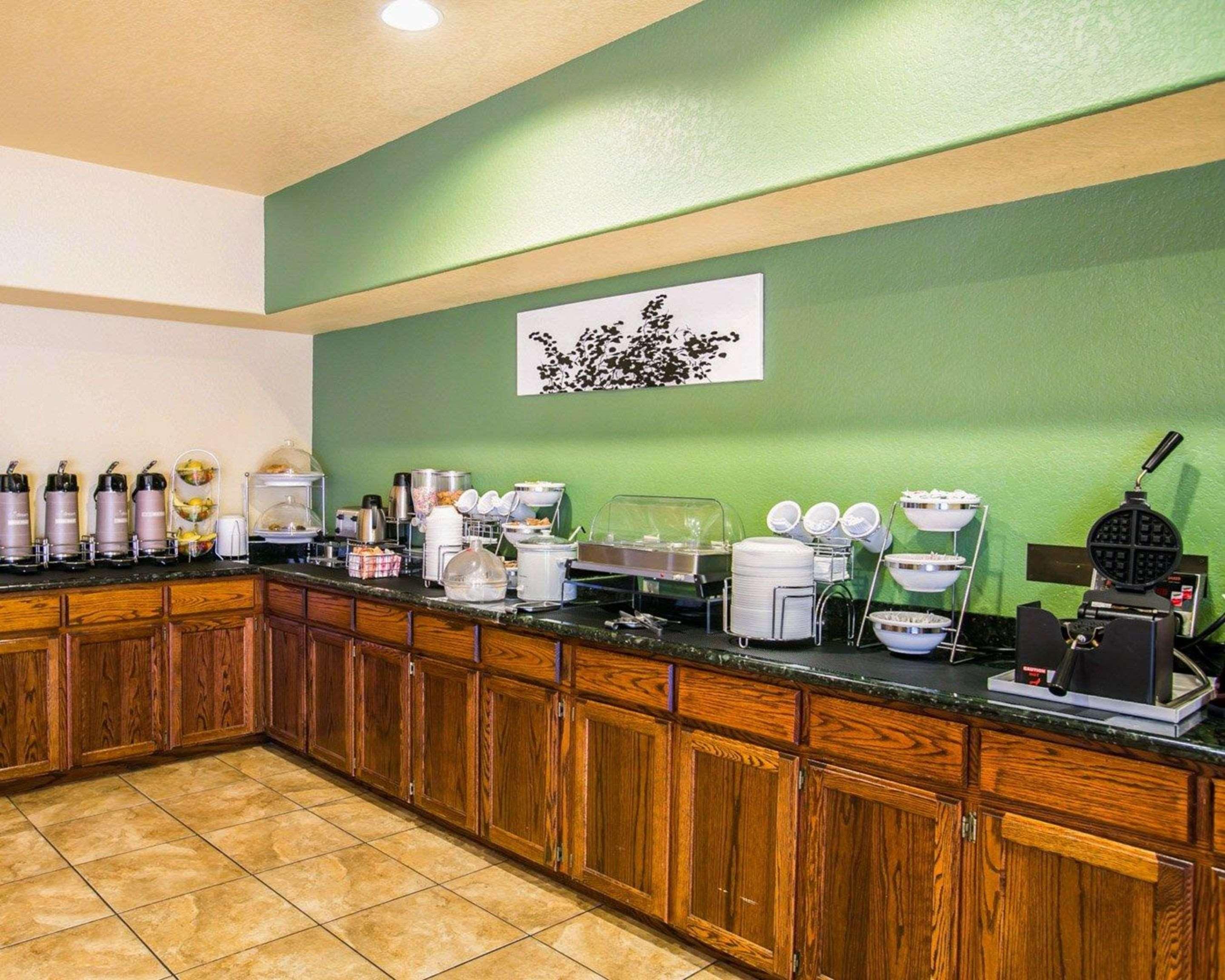 Sleep Inn & Suites Gonzales Near Palmetto State Park Экстерьер фото