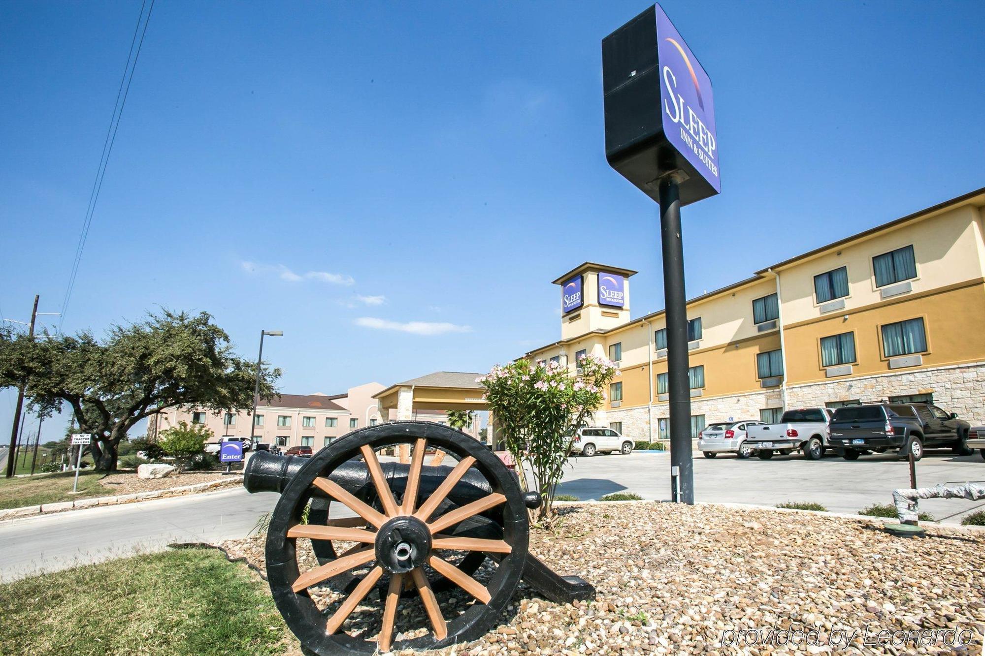 Sleep Inn & Suites Gonzales Near Palmetto State Park Экстерьер фото